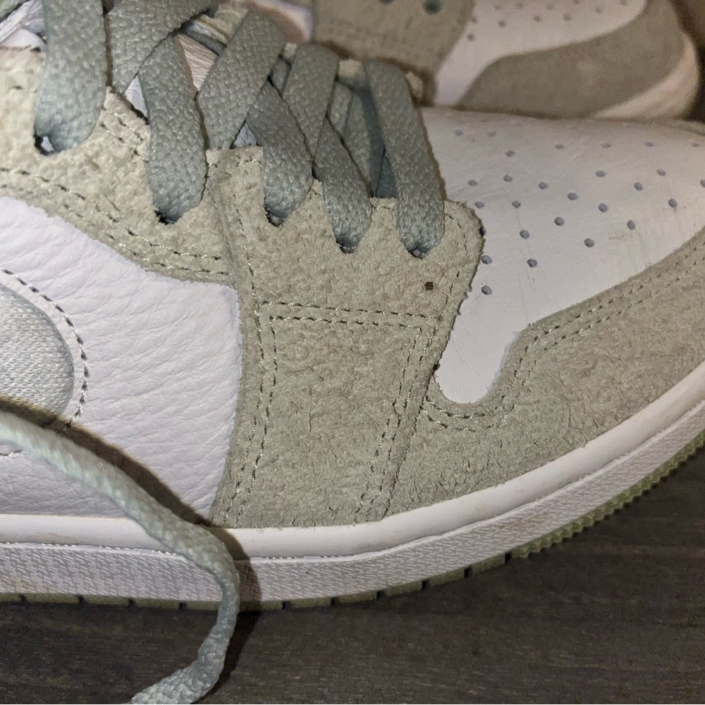 Nike Air Jordan 1 High Zoom CMFT “Olive Aura” Women’s Sz 7.5 - CTO979-102 - Picture 3 of 7